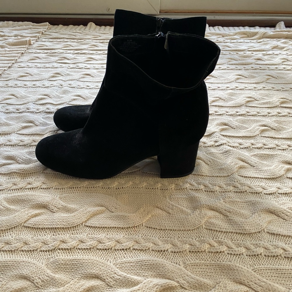 NWOT Nine West Boots